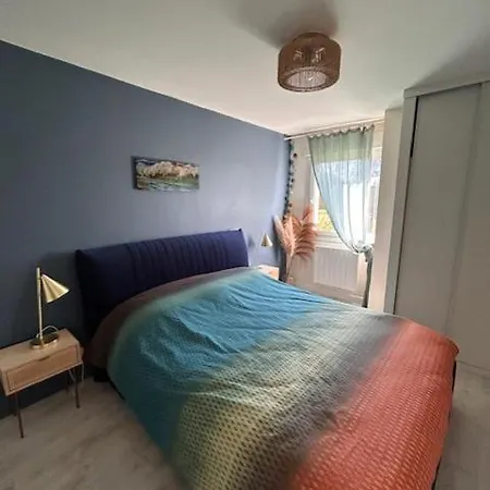Apartment Coquet Avec Jardin Proche De La